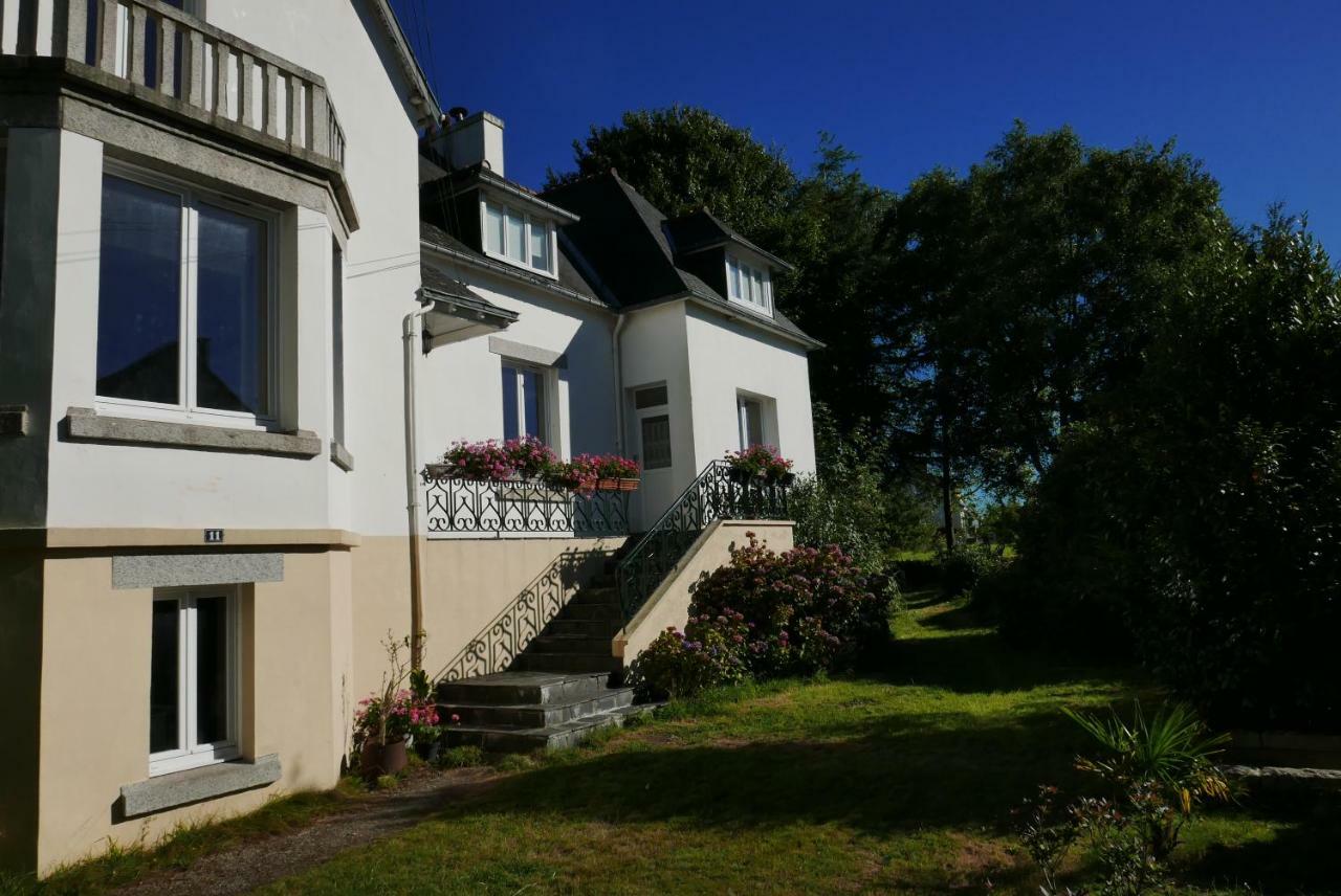 Vallee Des Ardoisieres Mael-Carhaix Kültér fotó